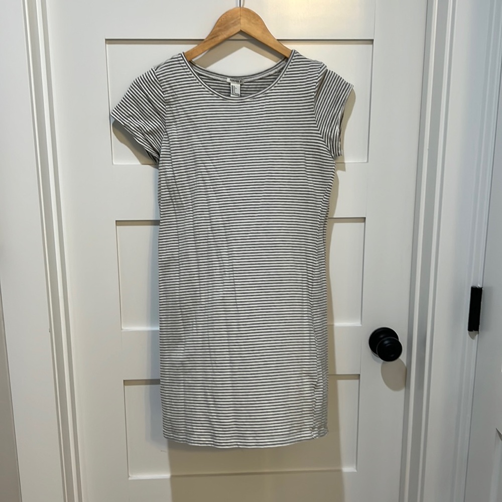 Forever 21 t-shirt dress